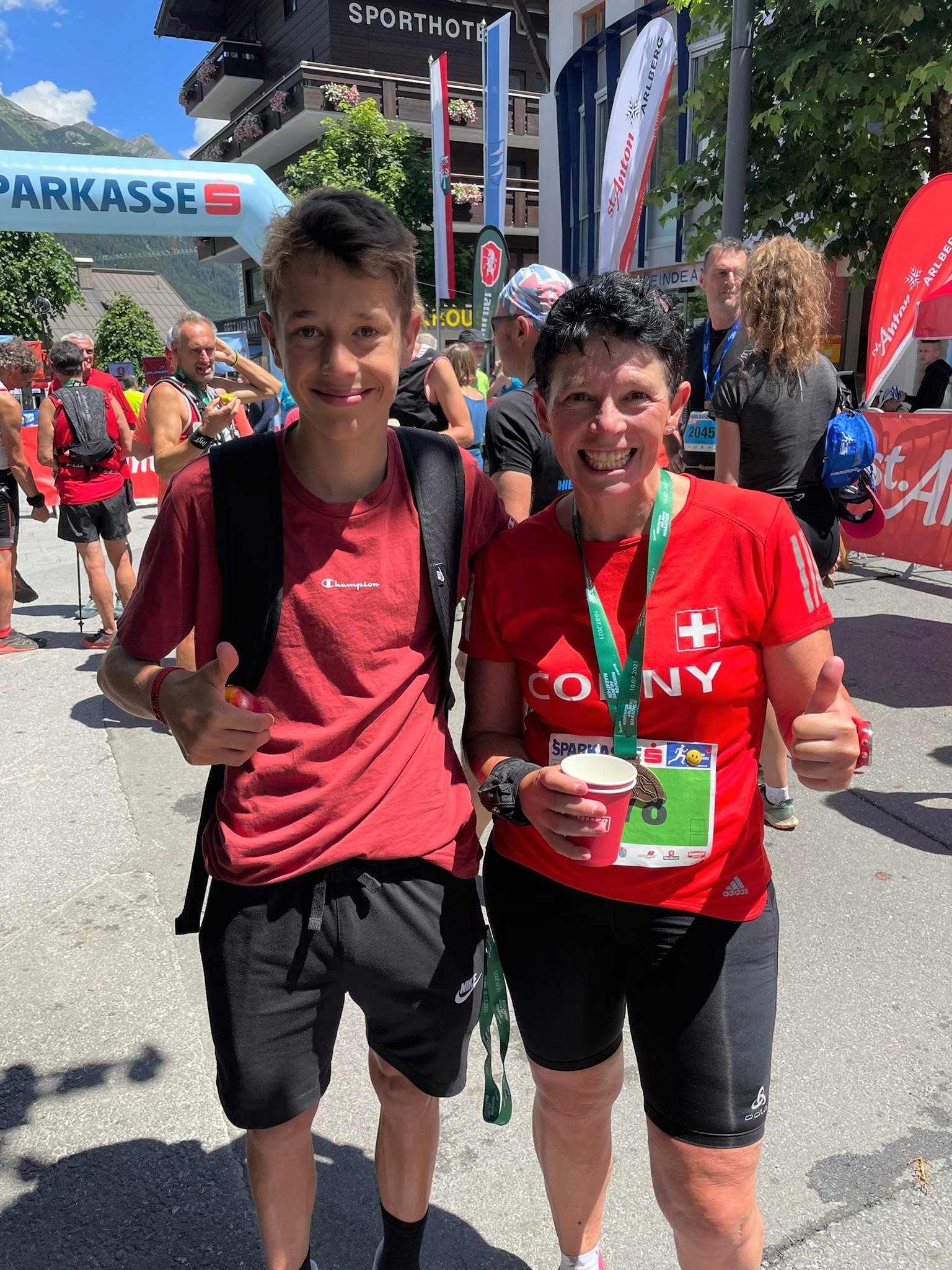 Cornelia mit dem Zweitplatzierten Maximilian Meusburger