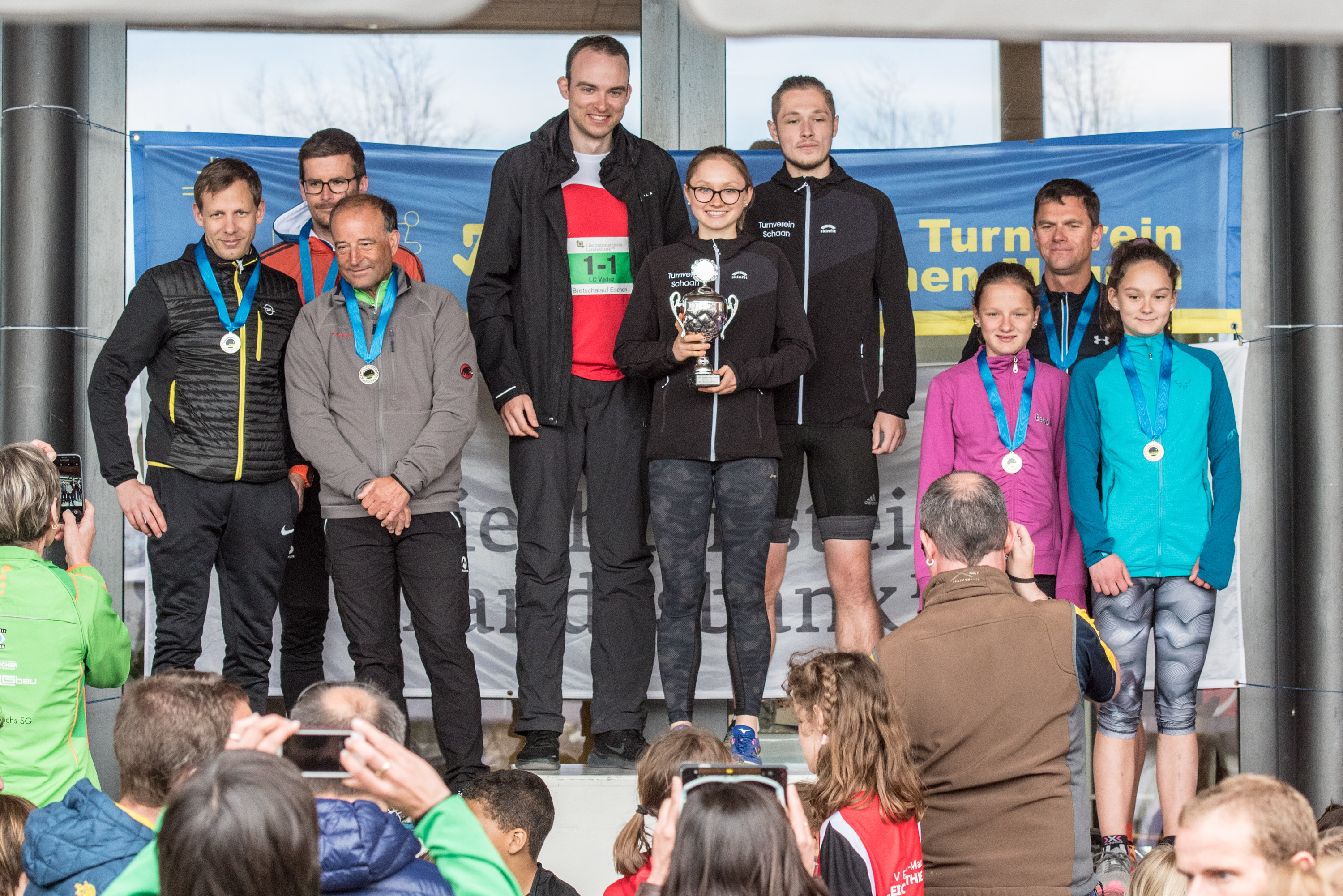 Staffelpodest mit Lydia, Jann und links Antonio