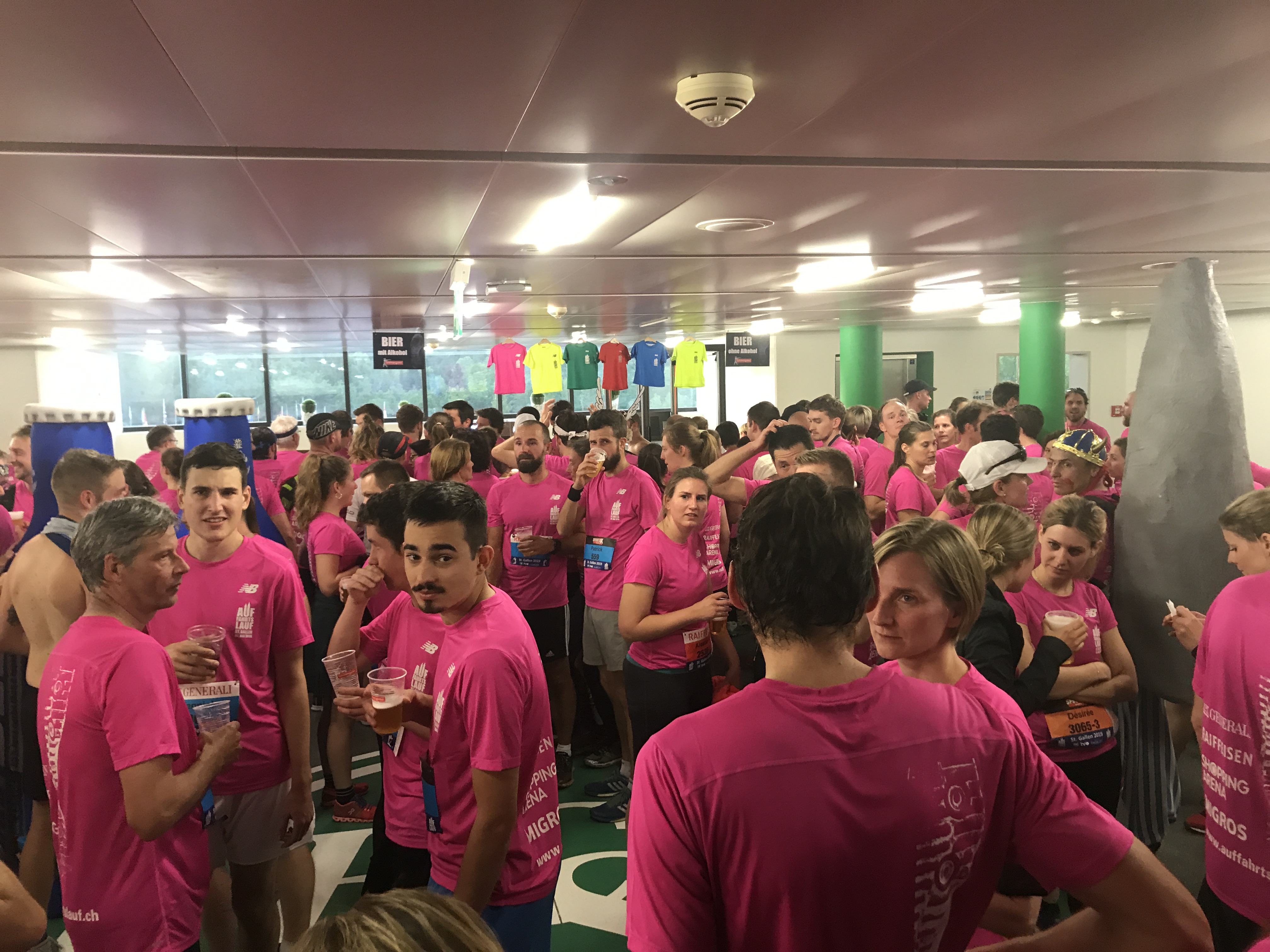 Feiern nach dem Lauf, nur für Pink T-Shirts