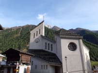die Kirche von Blatten, erbaut 1985