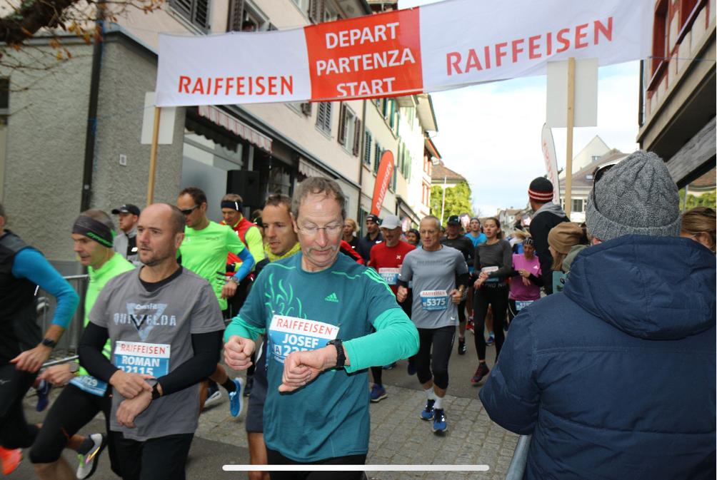 Startschuss in Wil, Baha und Thomas vorne mit dabei.