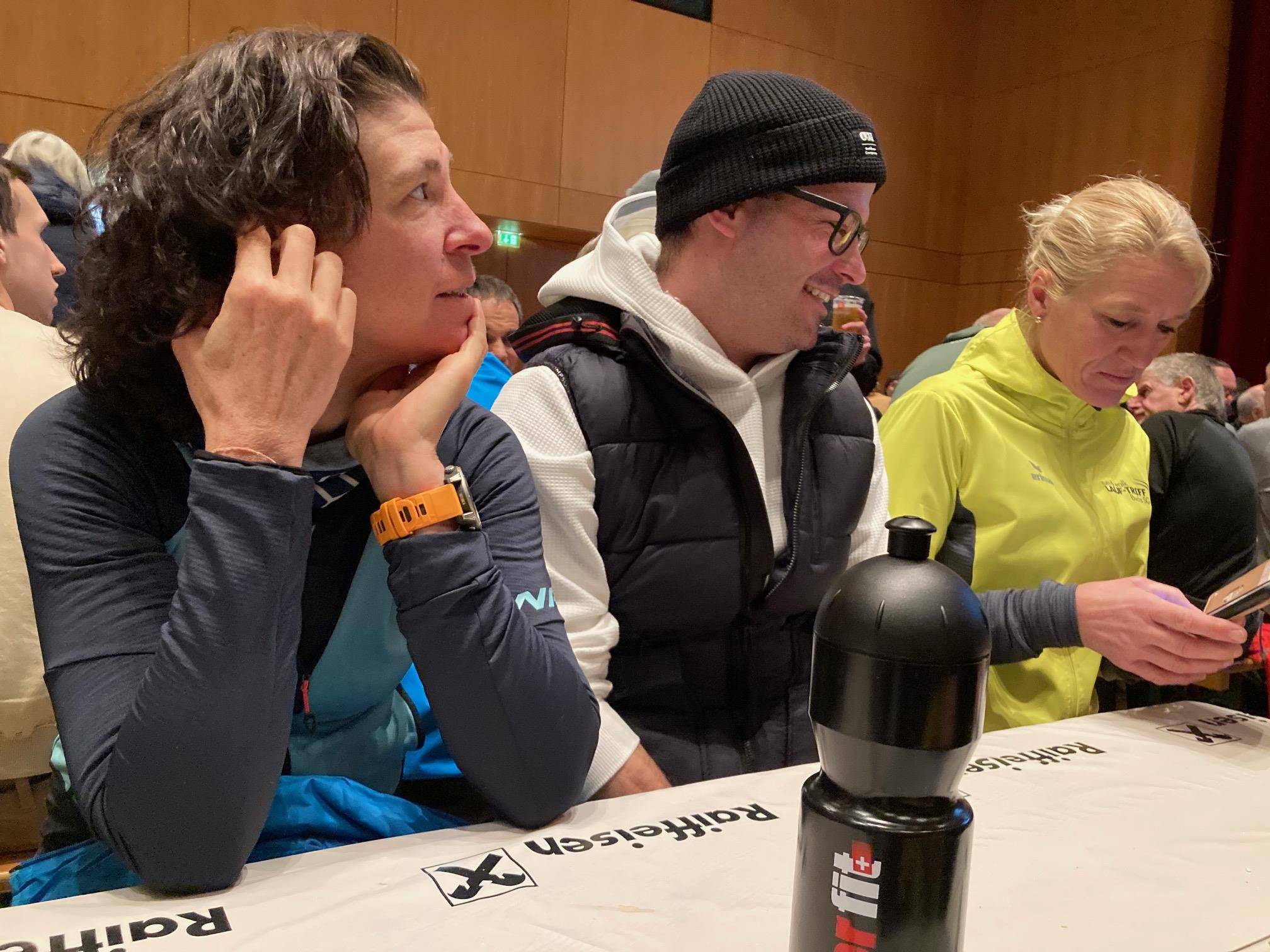 In der grossen Halle, bereit für die Siegerehrung