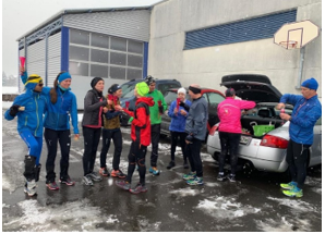 Auch Jürg ist noch zu uns gestossen. Prost!!