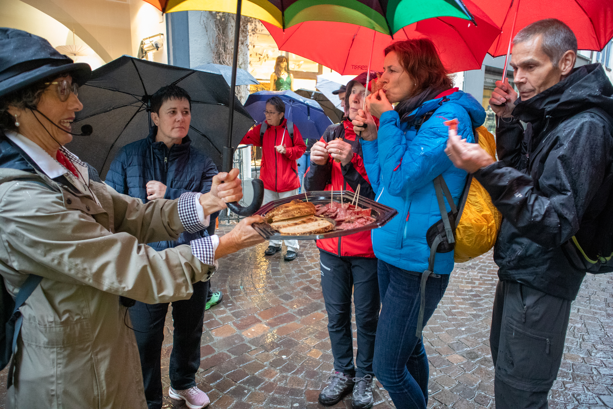 Salsiz und Brot zum probieren