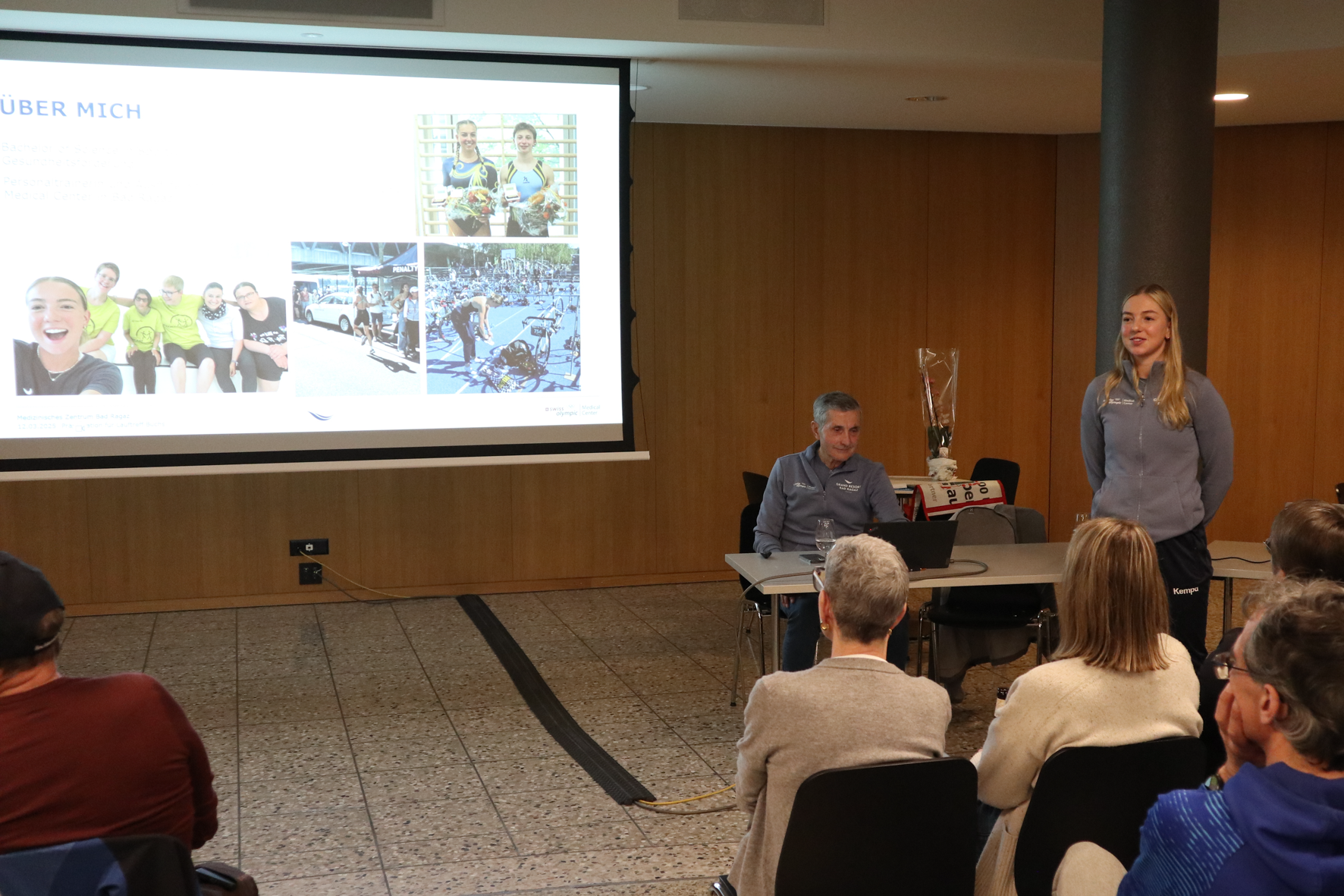 nun führt uns Chiara näher ans Thema Dehnen vor und nach dem Sport