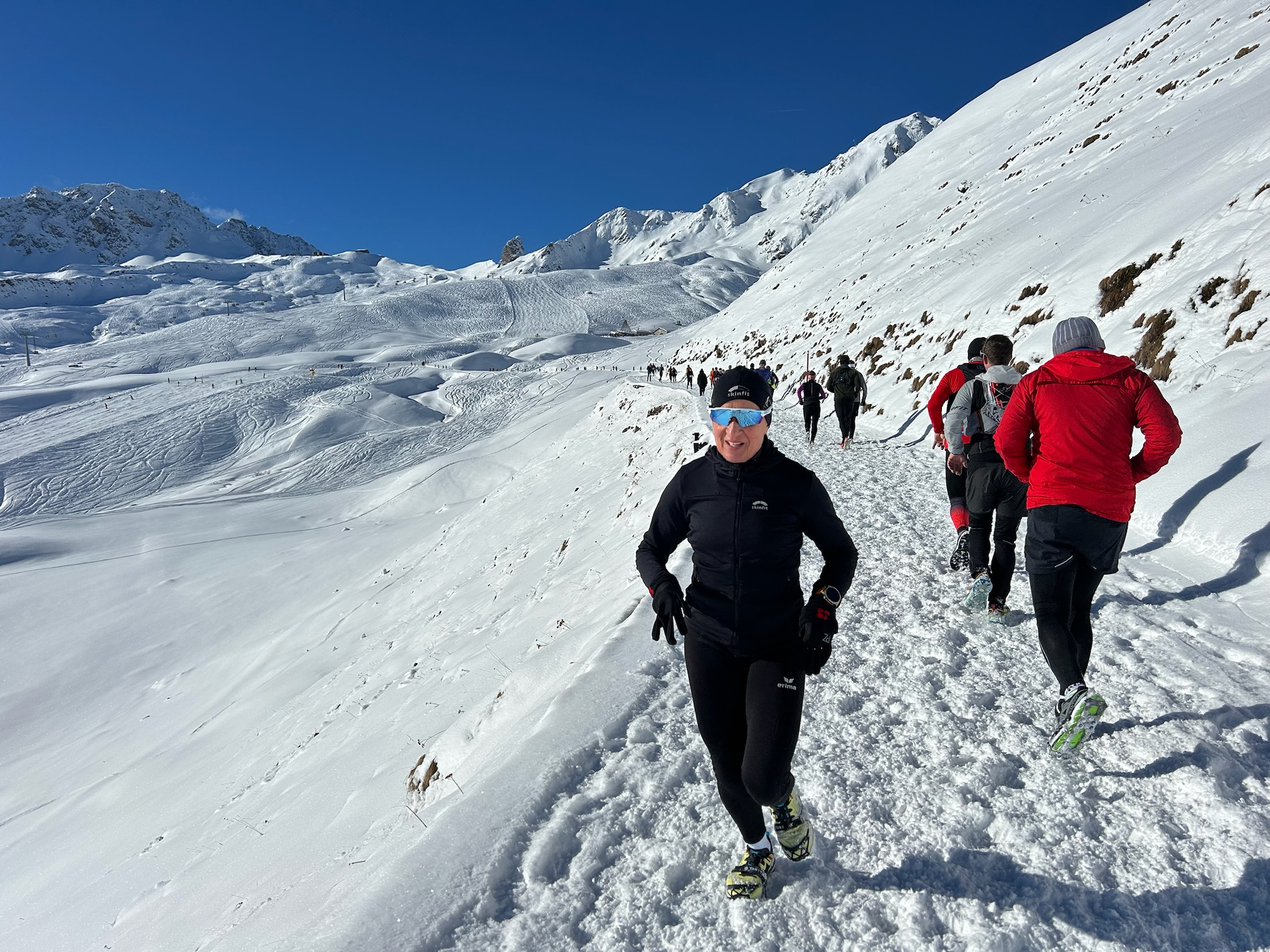 Anita kommt schon früh entgegen