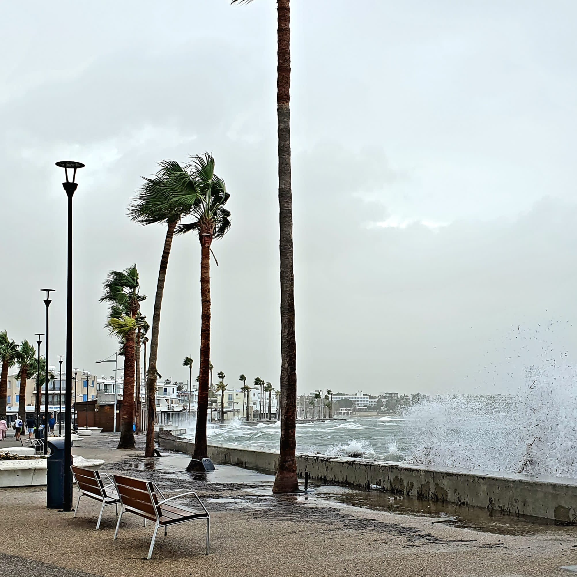 Stürmisches Meer beim letzten Lauf in Paphos