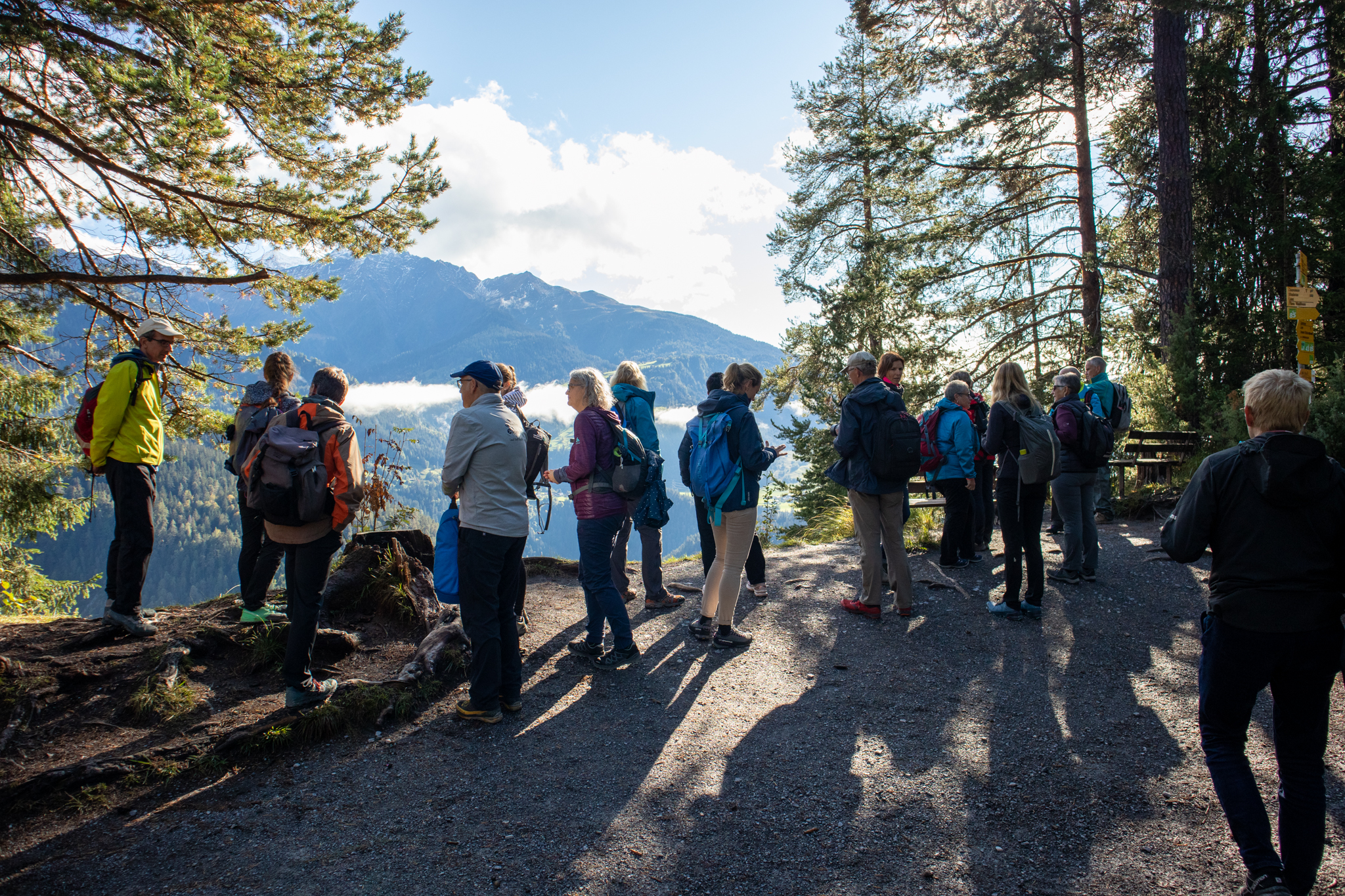 Die Sonne lacht über der Ruinaulta.