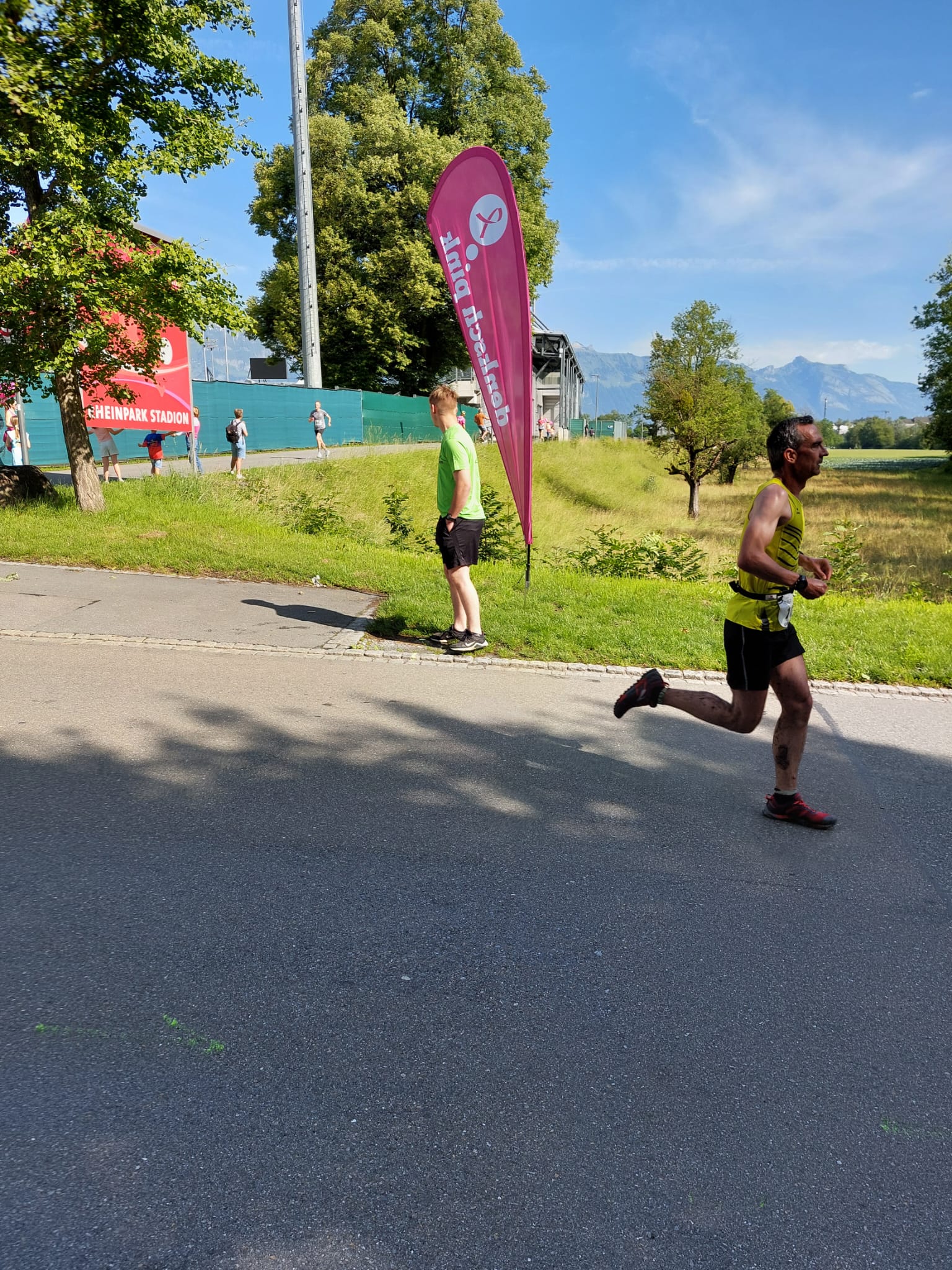 zu schnell für die Fotografin; Alex rennt davon