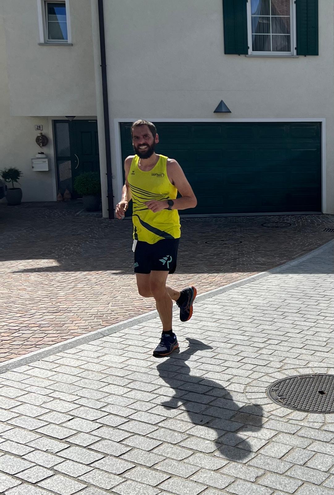 Jetzt fängt seine Disziplin an