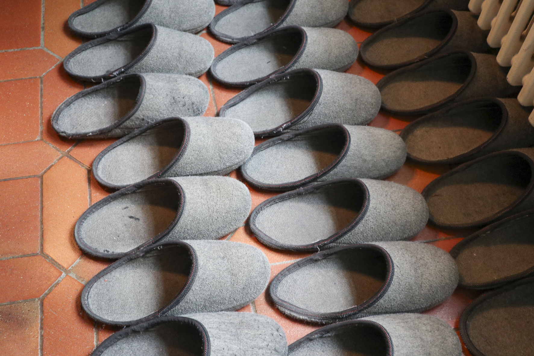 Finklipflicht vor dem Betreten der Stiftsbibliothek