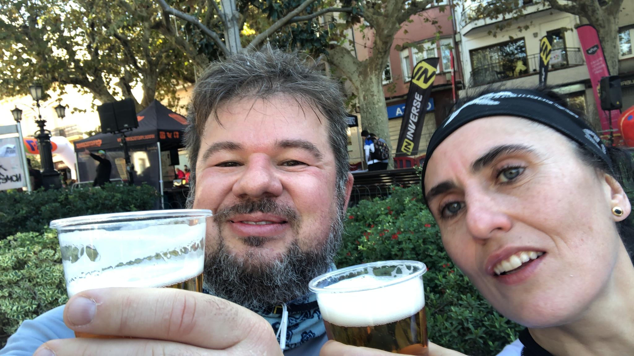 Ein Bier im Ziel tut gut.