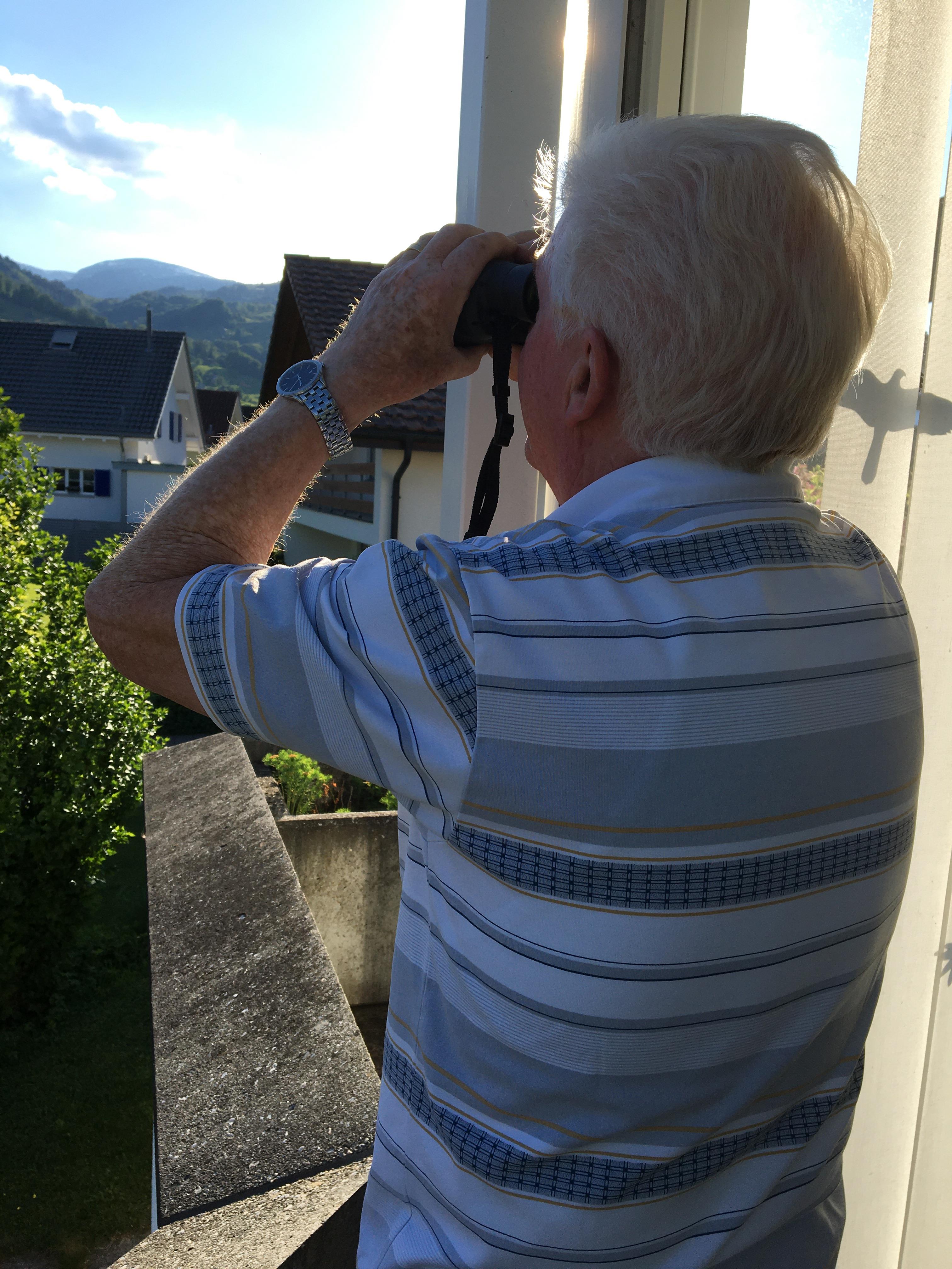 Peter als Beobachter am Tulpenweg in Grabs