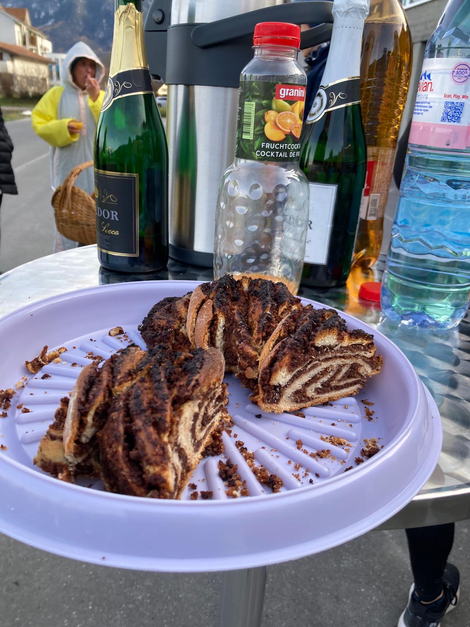 Der Kuchen war schnell weg.