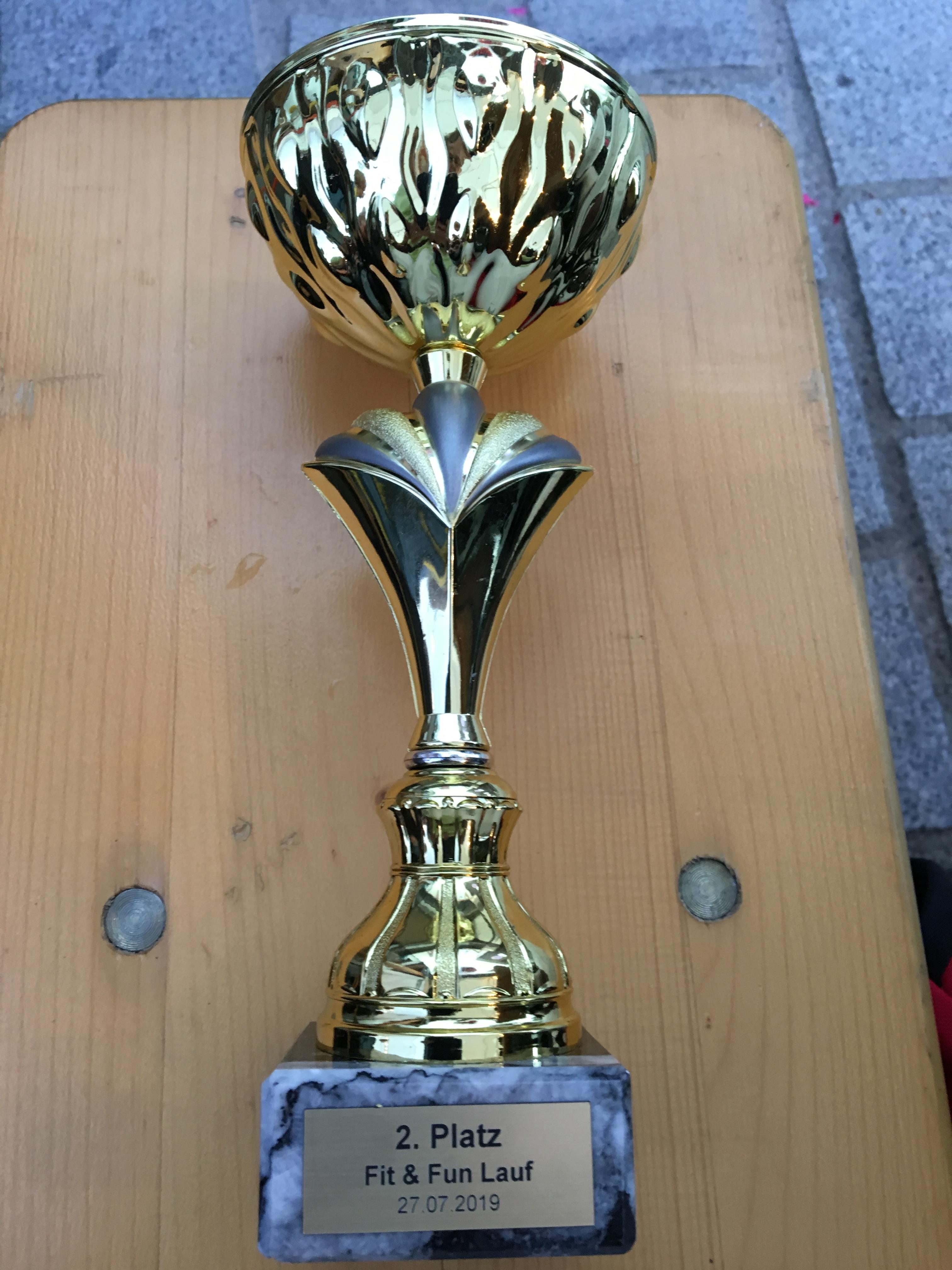 so ein schöner Pokal