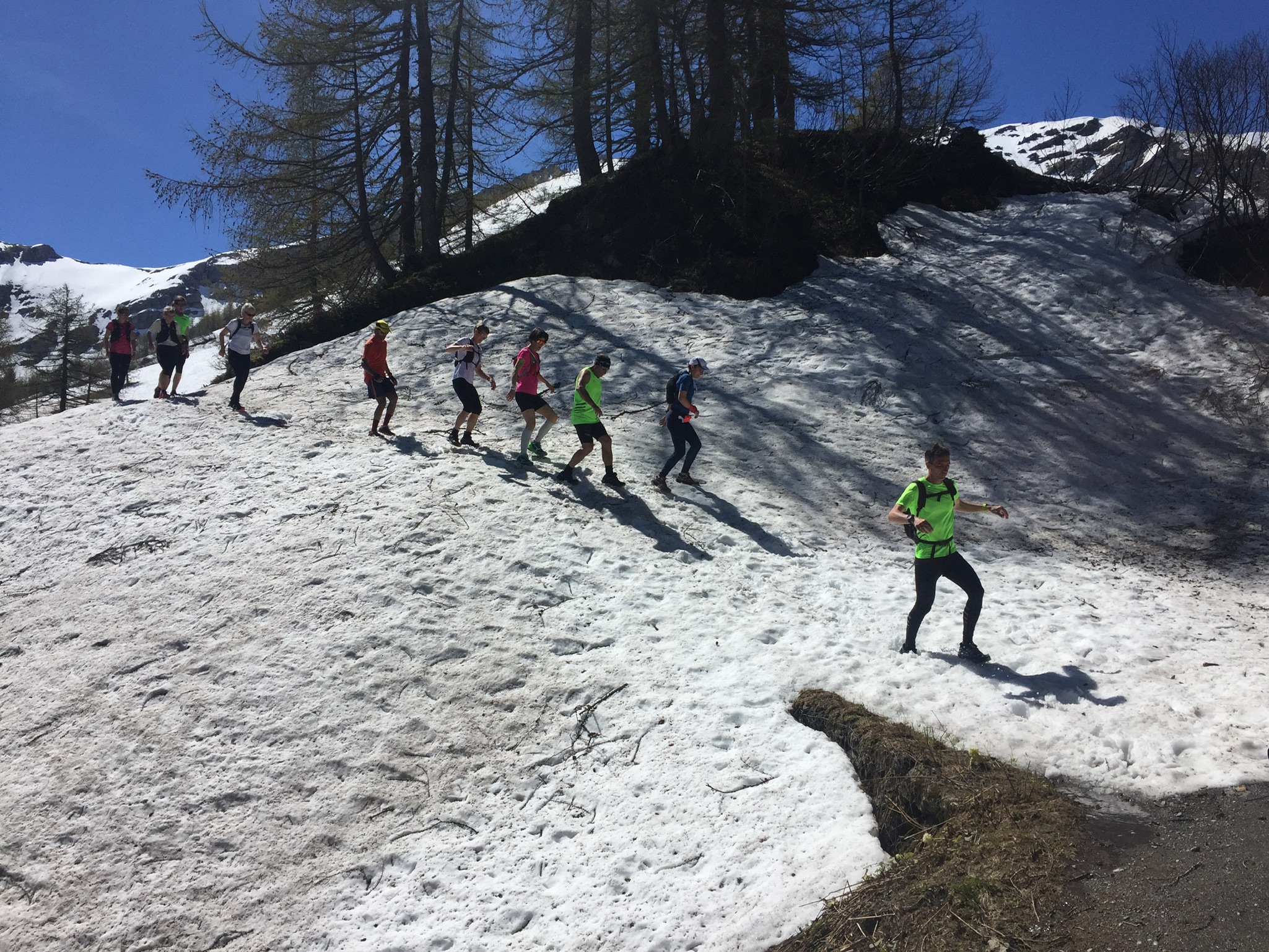 die letzten Meter durch den Schnee