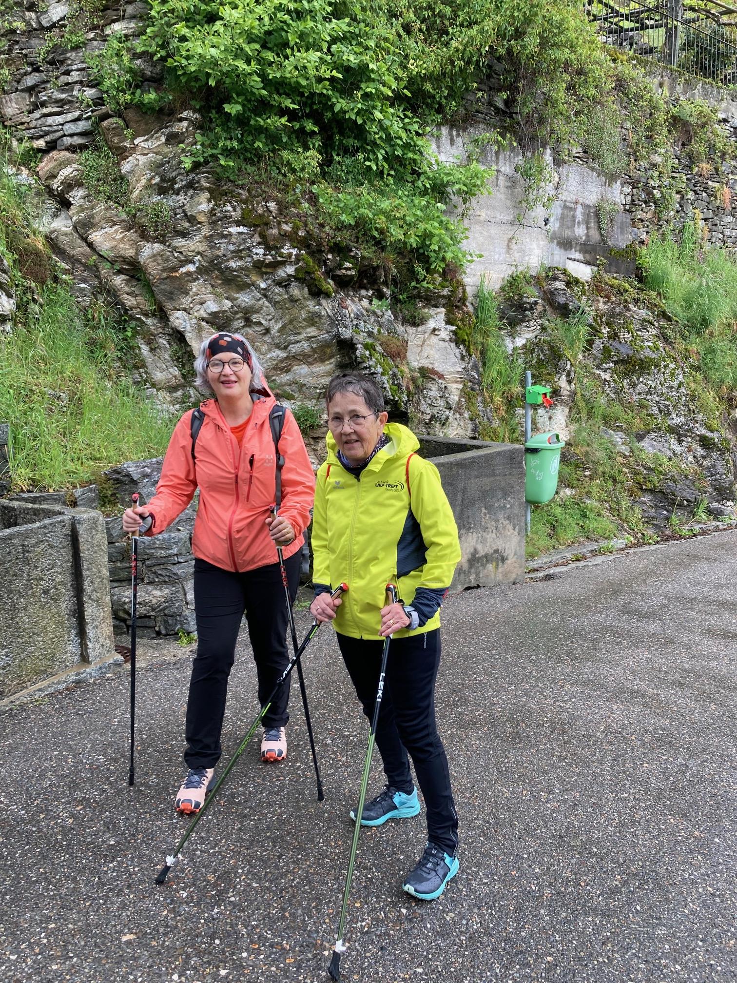 unsere zwei Walkerinnen; Bettina und Hilde