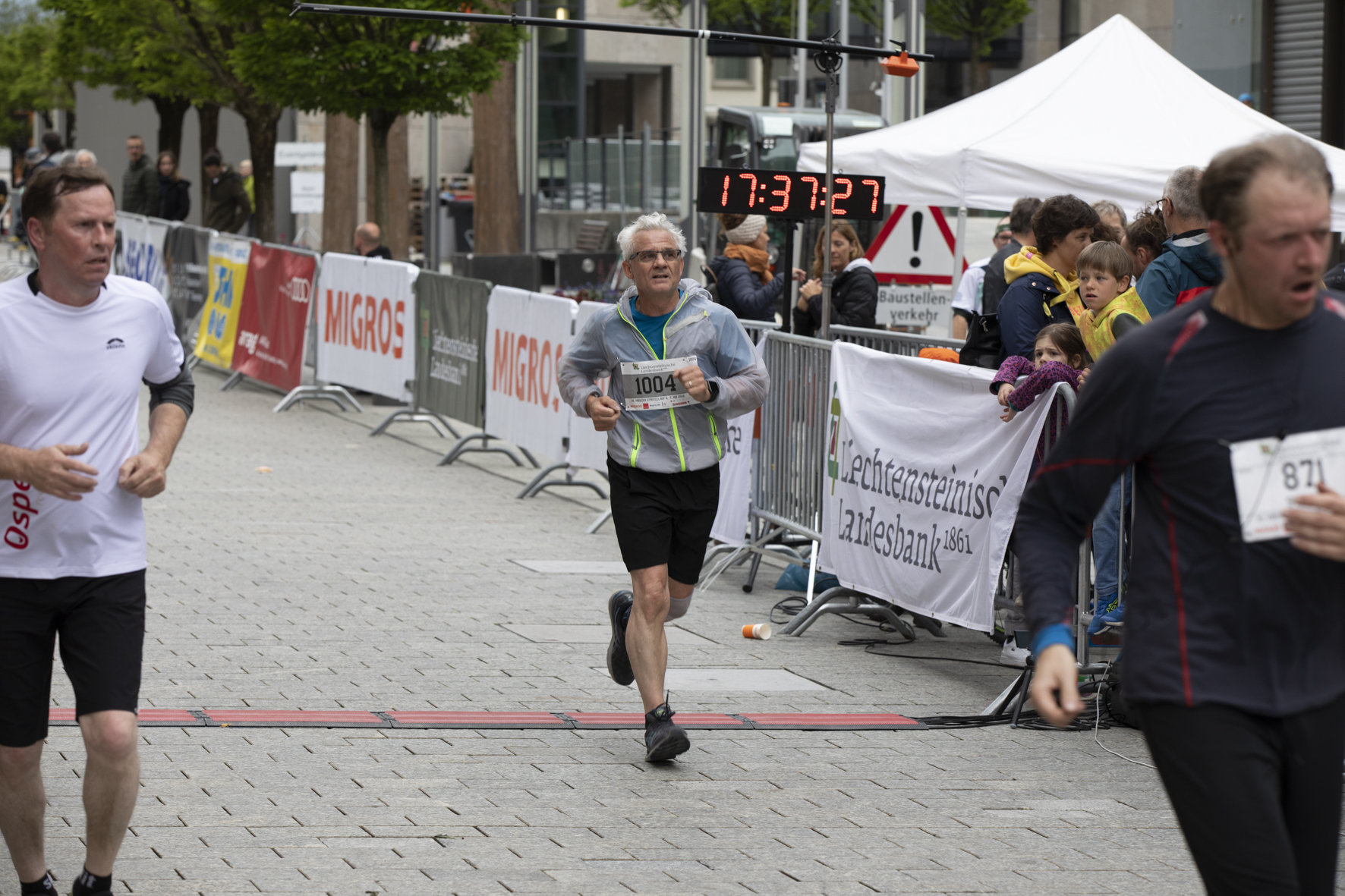 Giovanni hängt auch noch eine Runde an