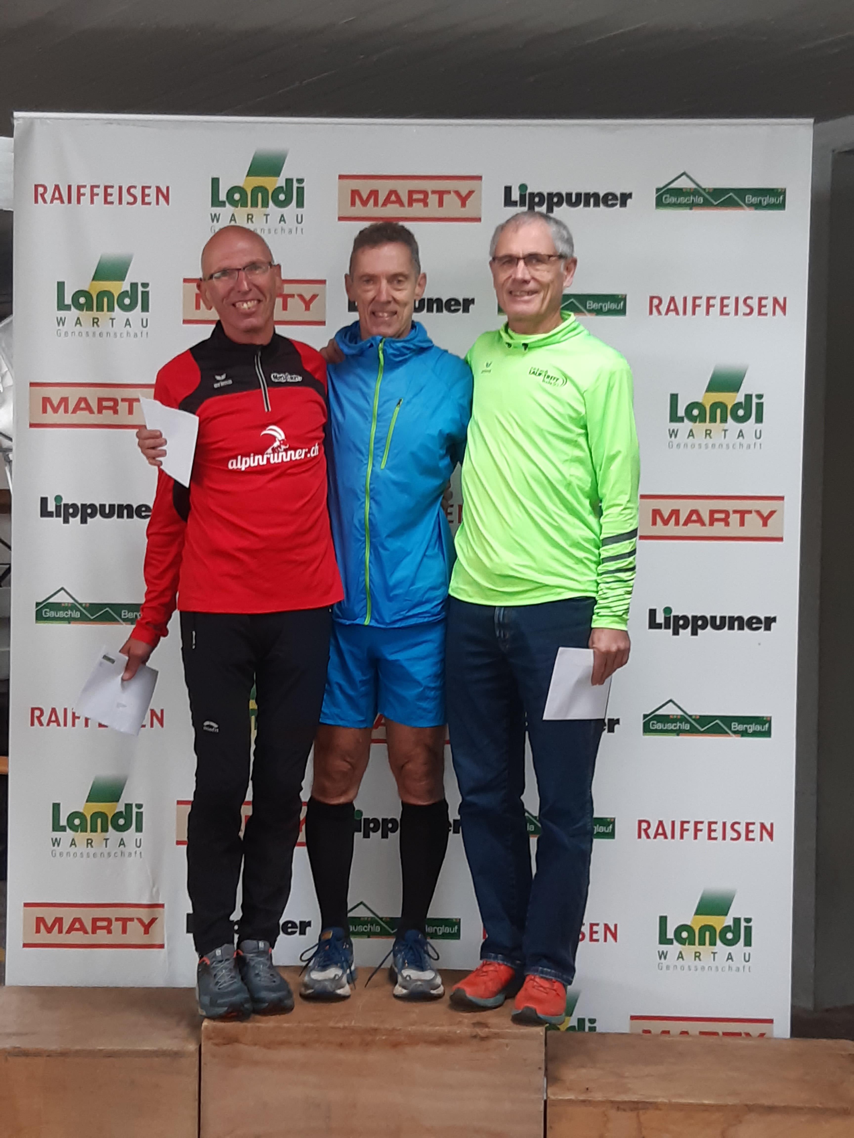 Pedro auf dem Podest Sen.4